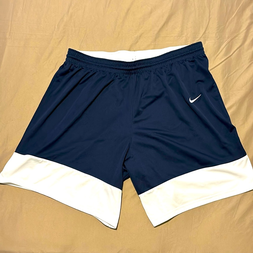 Men’s Nike short